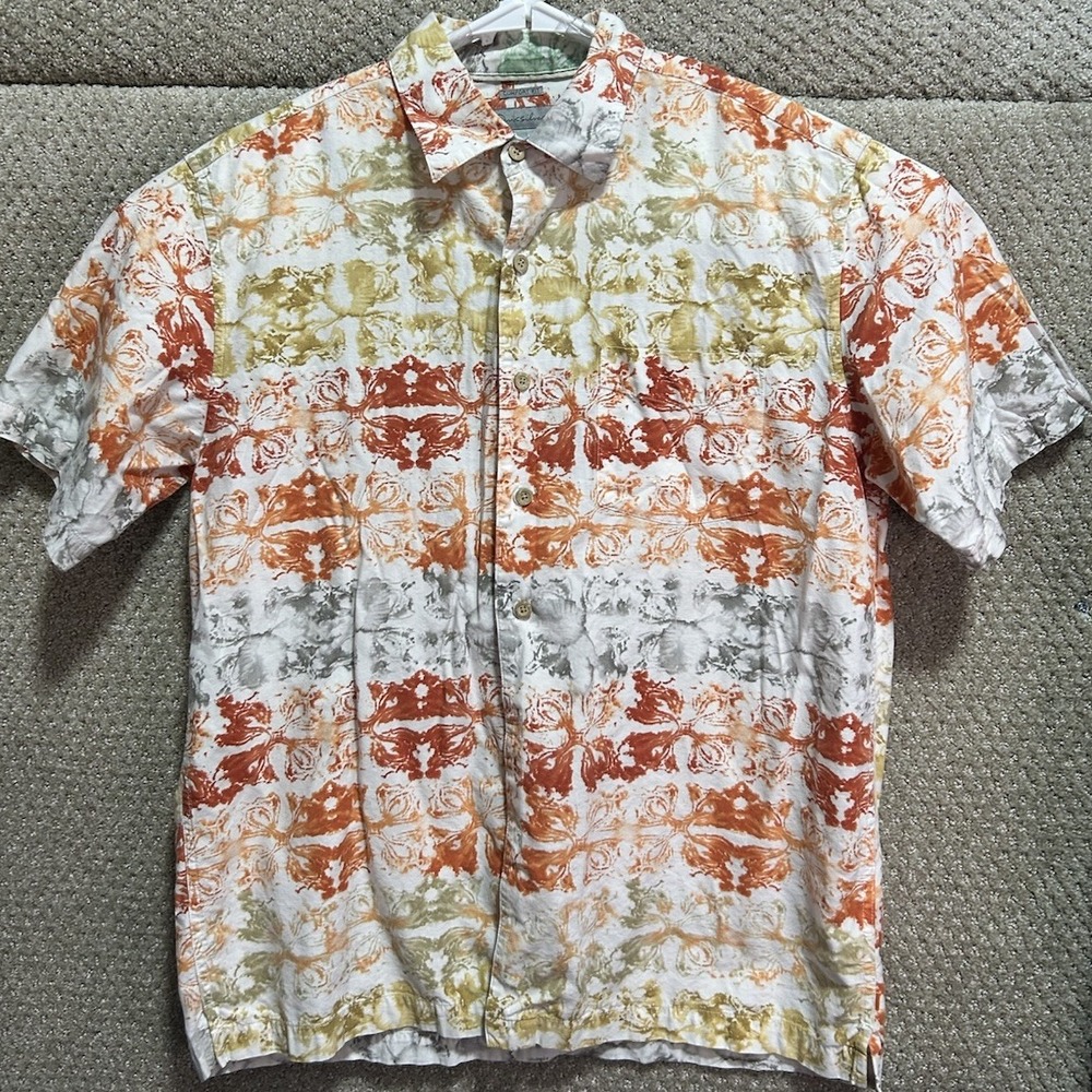 Quicksilver Comfort Fit Short Sleeve Blended Button Down Men's Size Medium‎